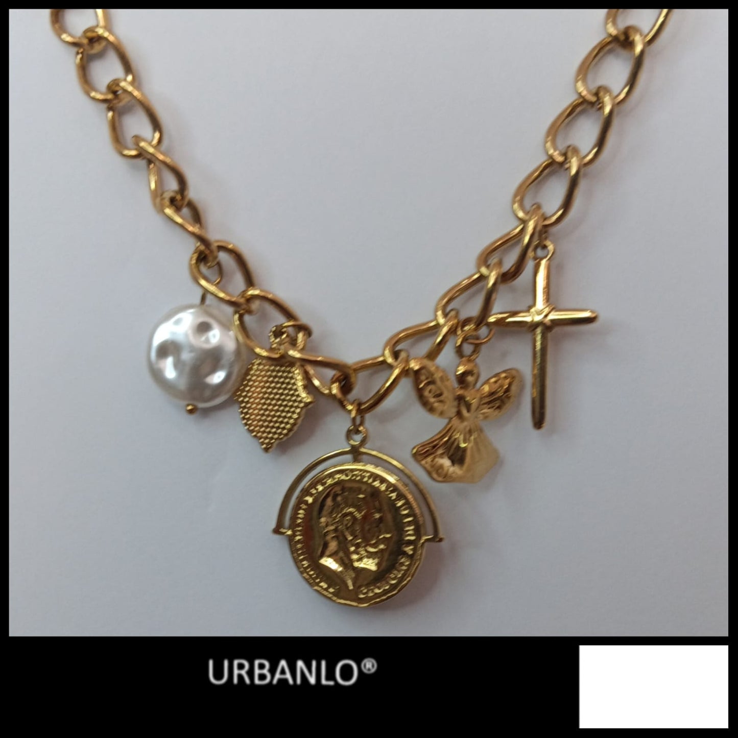 Bracciale in Acciaio dorato a catena con ciondoli